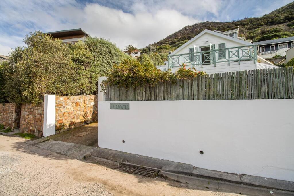 Holiday home Enchanting Stone-crafted Cape Town