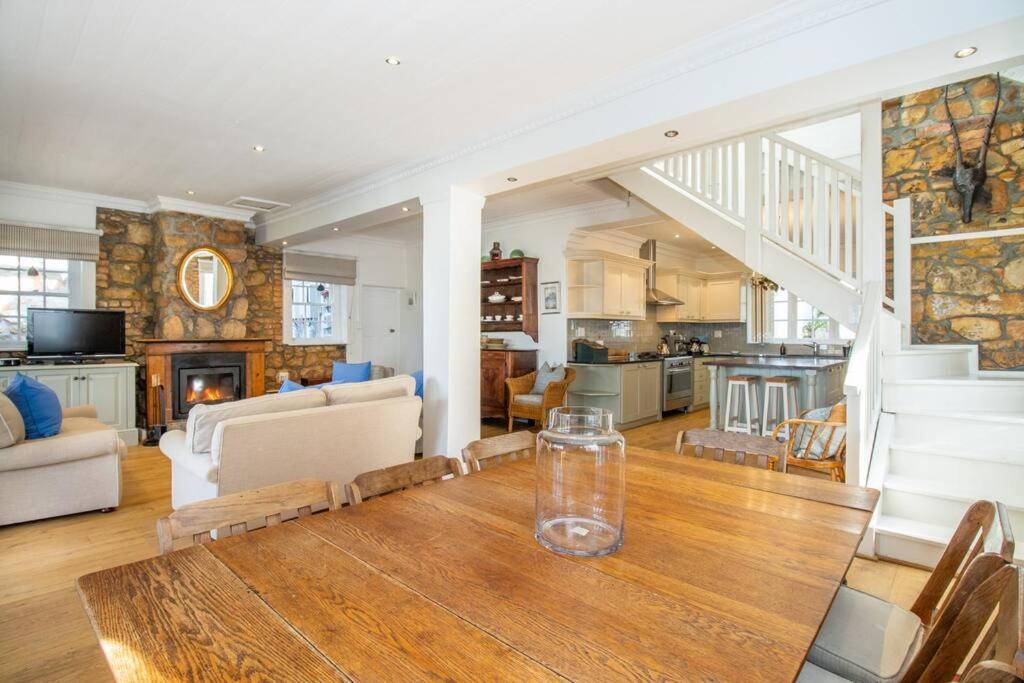 Holiday home Enchanting Stone-crafted *
